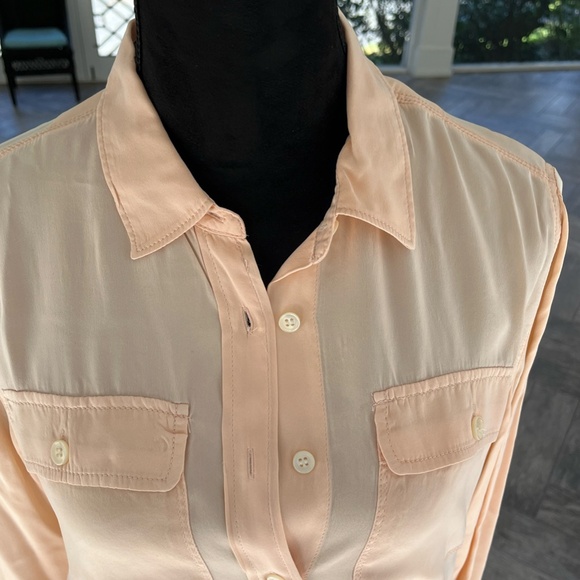 J Crew Silk Button-Down Blush Blouse, Size 6 - Picture 2 of 6